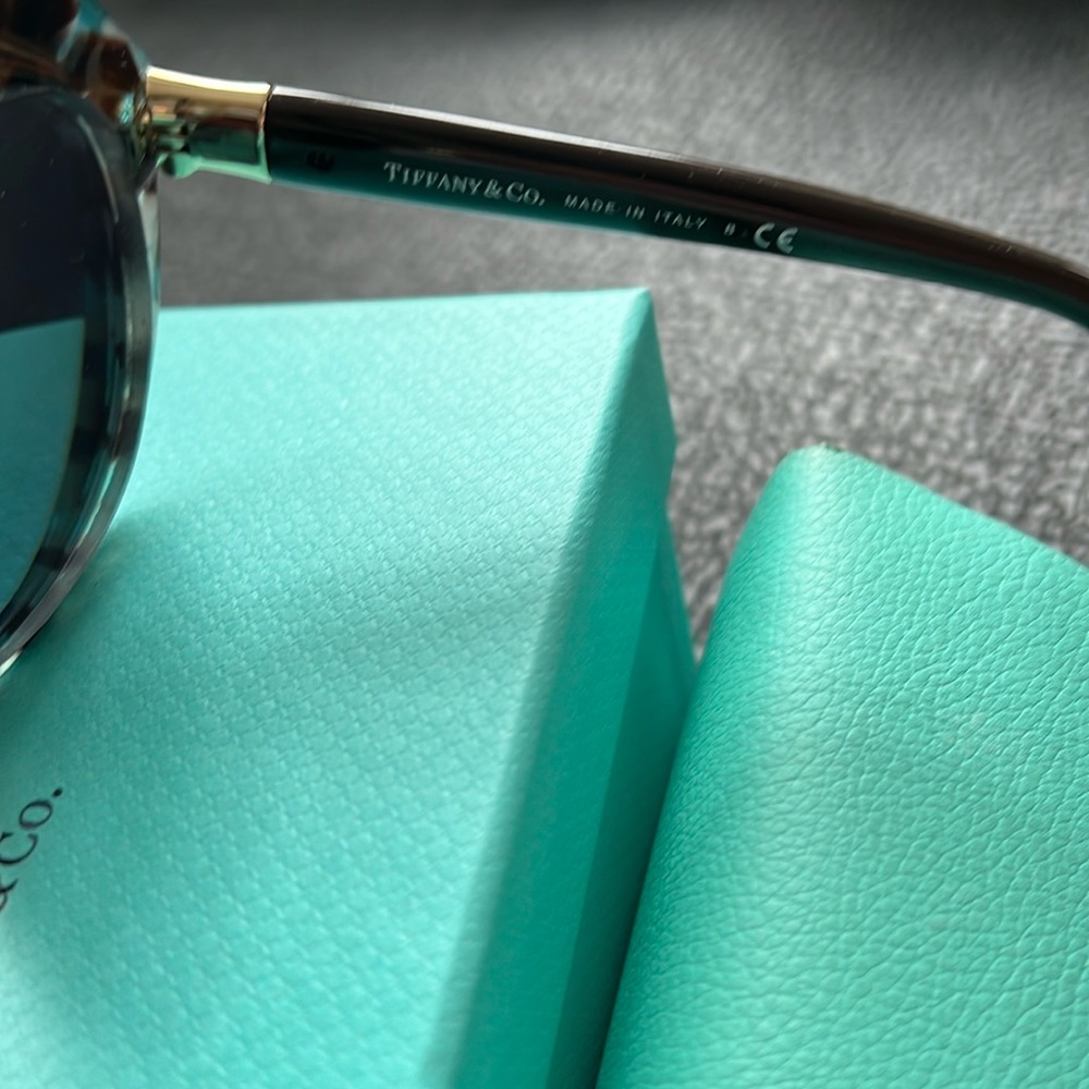 Tiffany & Co. Glasses frames & case -prescription frames must add own lenses - Picture 7 of 9